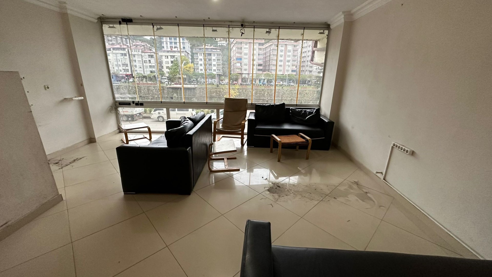 Kiralık İŞYERİ, Trabzon / OF / SULAKLI MAHALLESİ