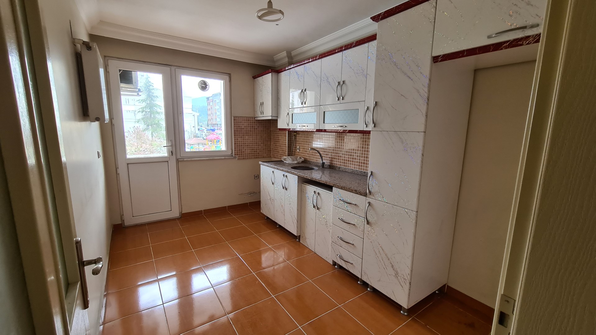 Kiralık Daire, Trabzon / OF / SULAKLI MAH.
