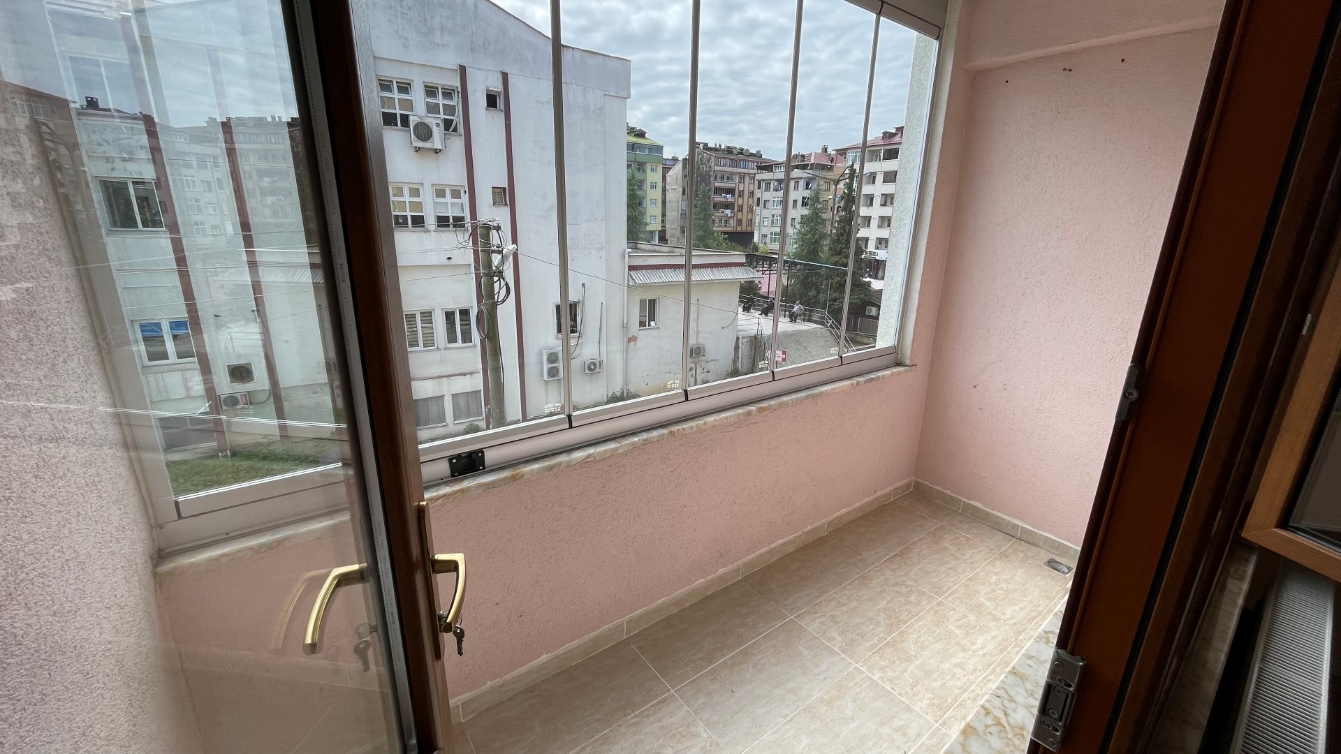 Kiralık Daire, Trabzon / OF / SULAKLI MAH.