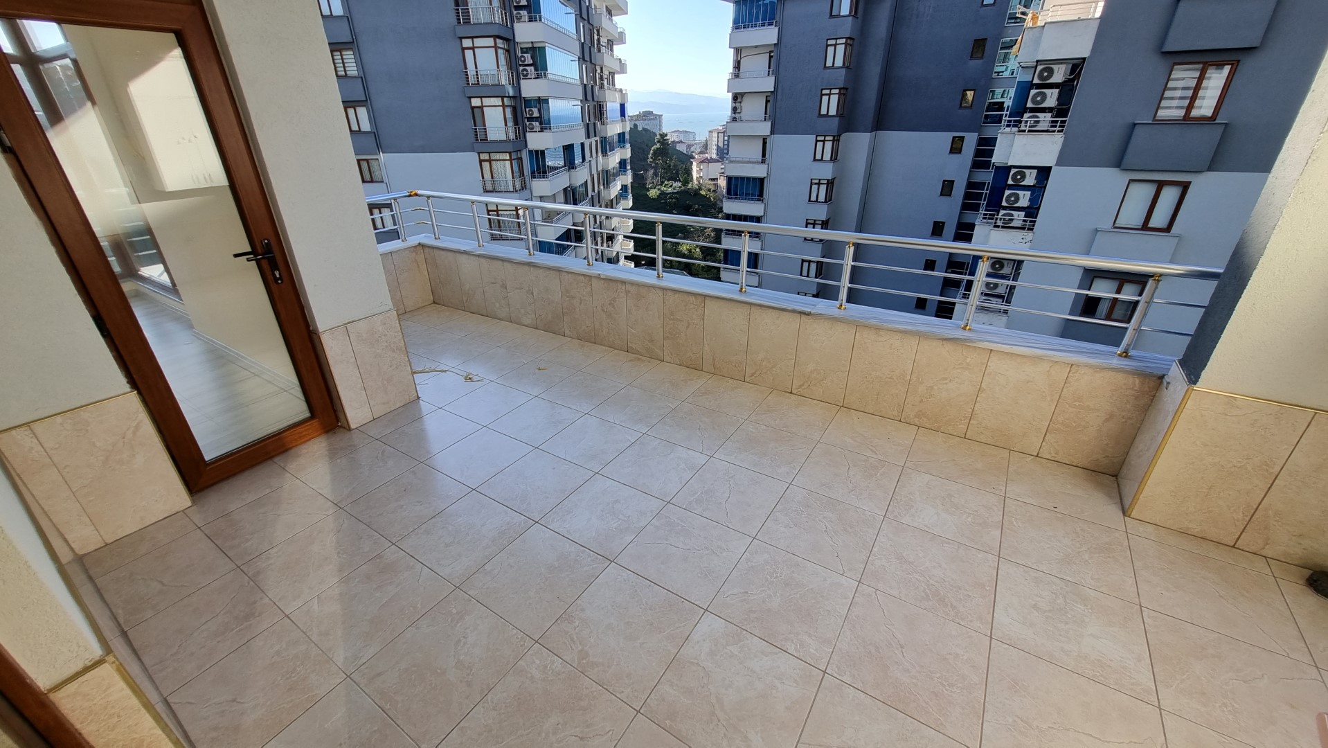 Kiralık Daire, Trabzon / OF / CUMHURİYET MAH.