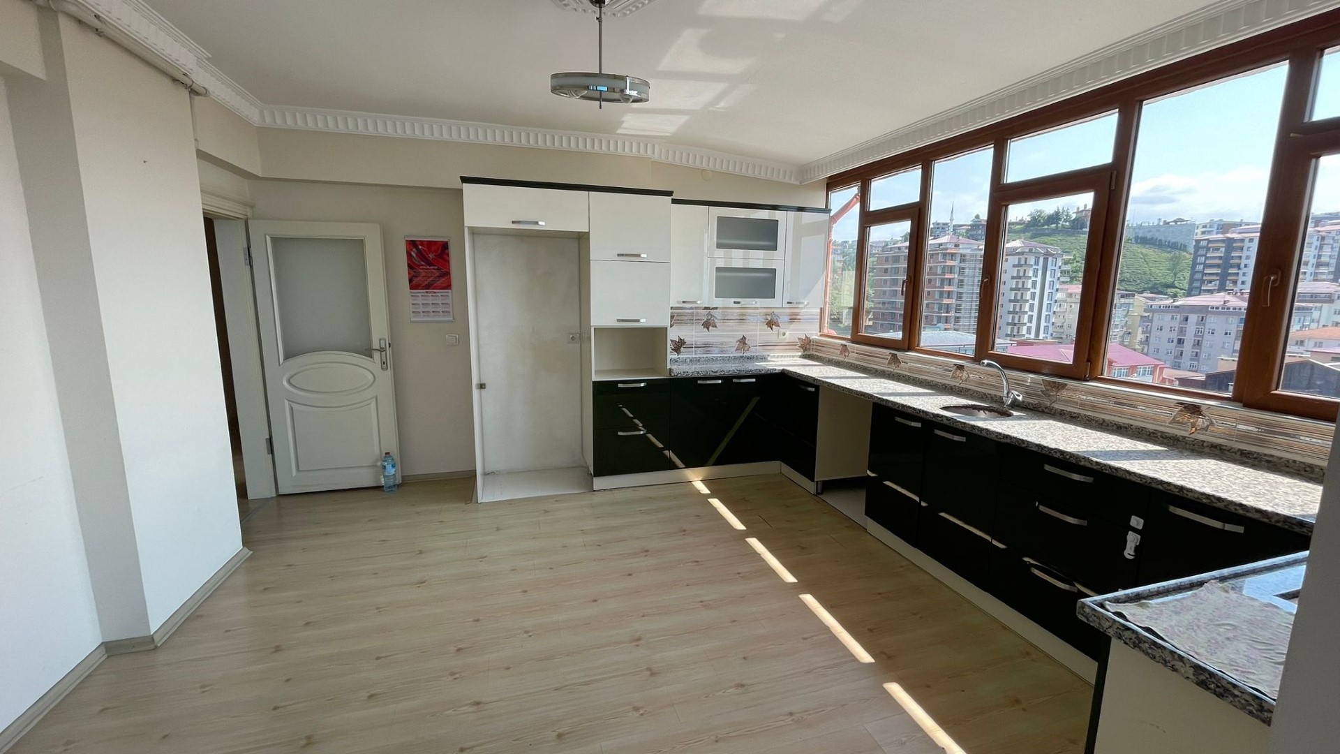Satılık Daire, Trabzon / MERKEZ / CUMHURİYET MAH.