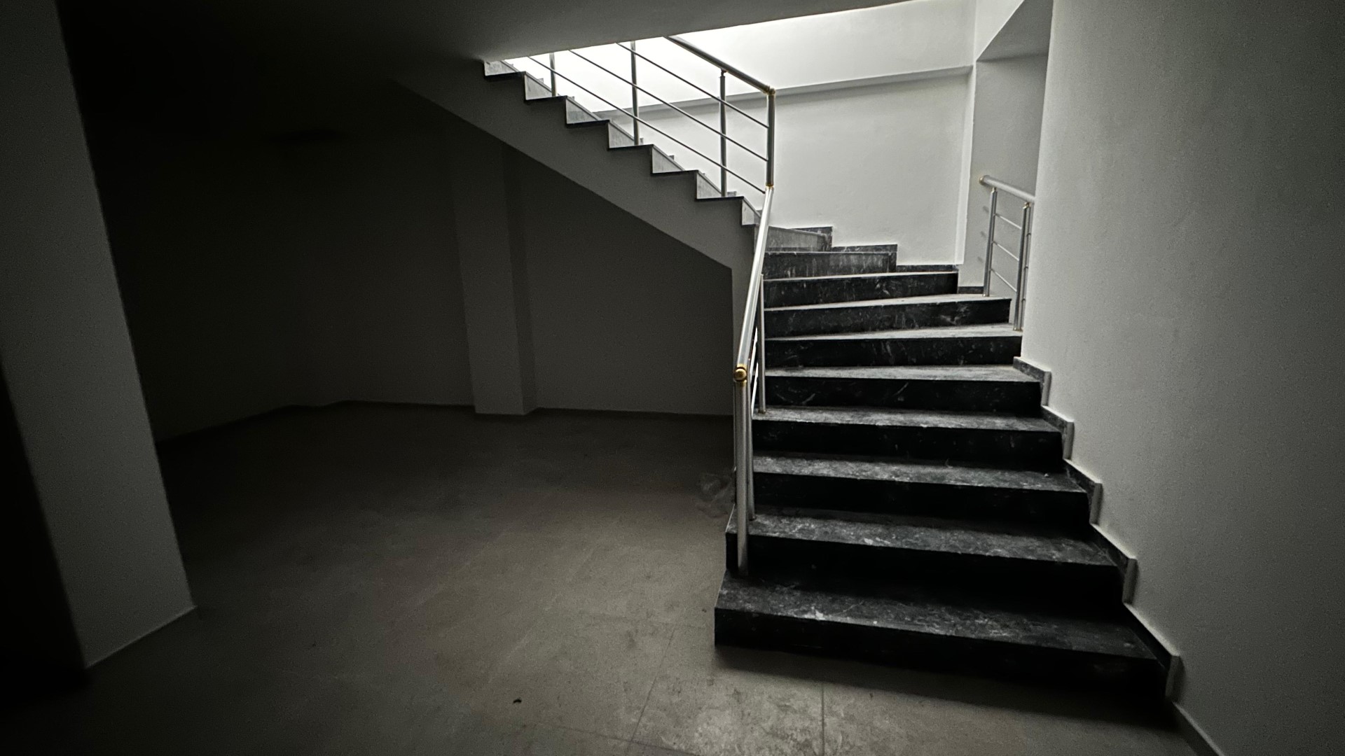 Kiralık İŞYERİ, Trabzon / OF / SULAKLI MAHALLESİ